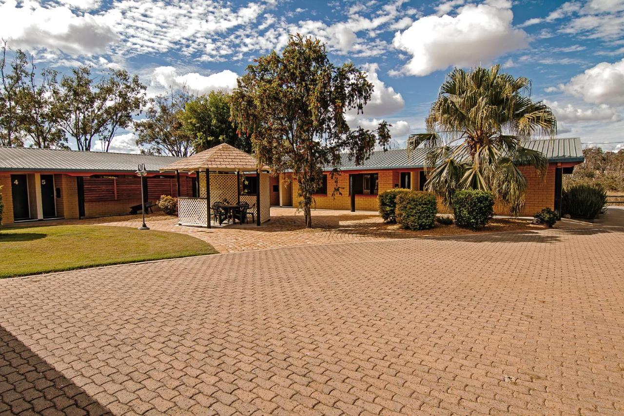 Mundubbera Billabong Motor Inn Bagian luar foto