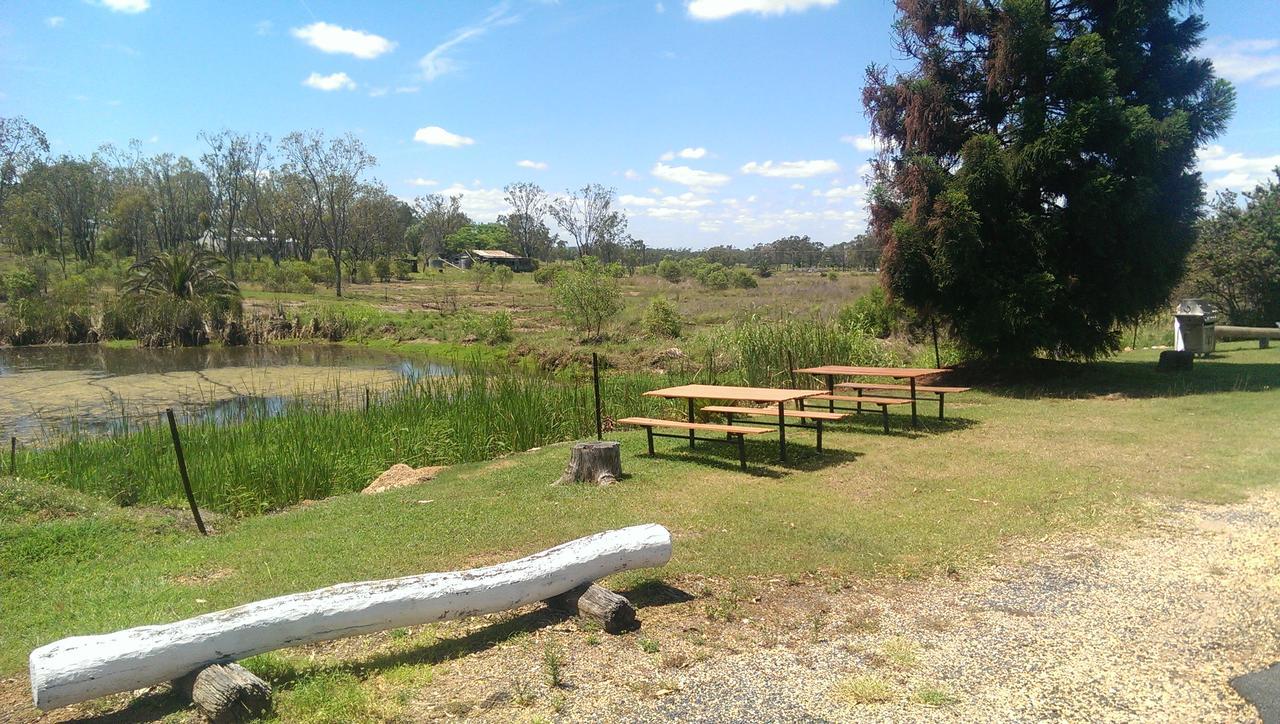 Mundubbera Billabong Motor Inn Bagian luar foto