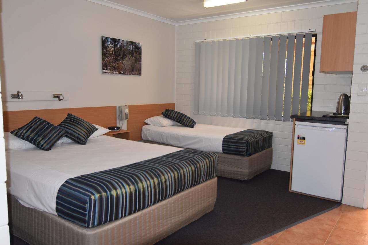 Mundubbera Billabong Motor Inn Bagian luar foto