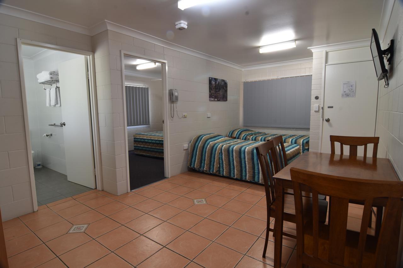 Mundubbera Billabong Motor Inn Bagian luar foto
